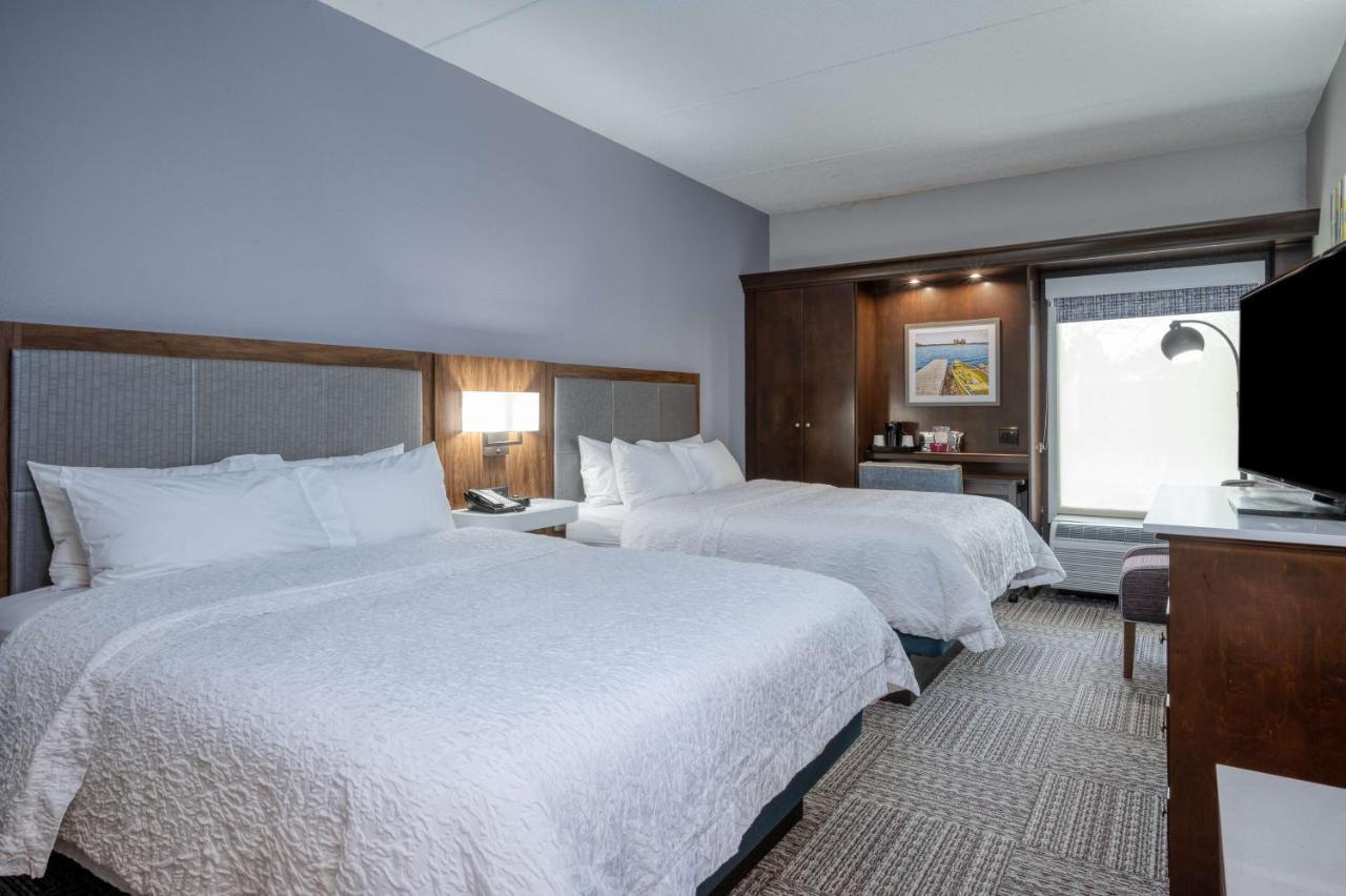 Hampton Inn Janesville Extérieur photo