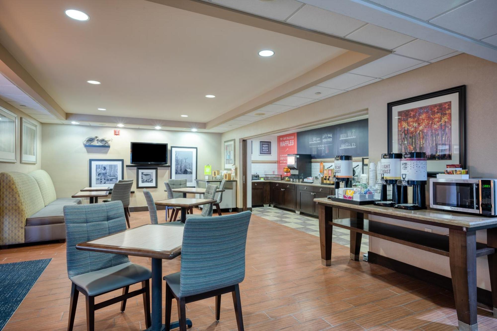 Hampton Inn Janesville Extérieur photo